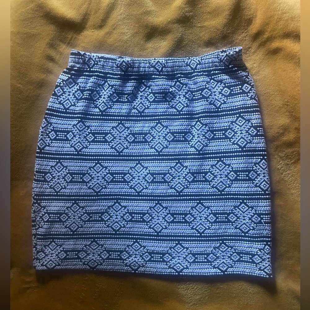 Comfortable black and white tribal designed skirt great condition!